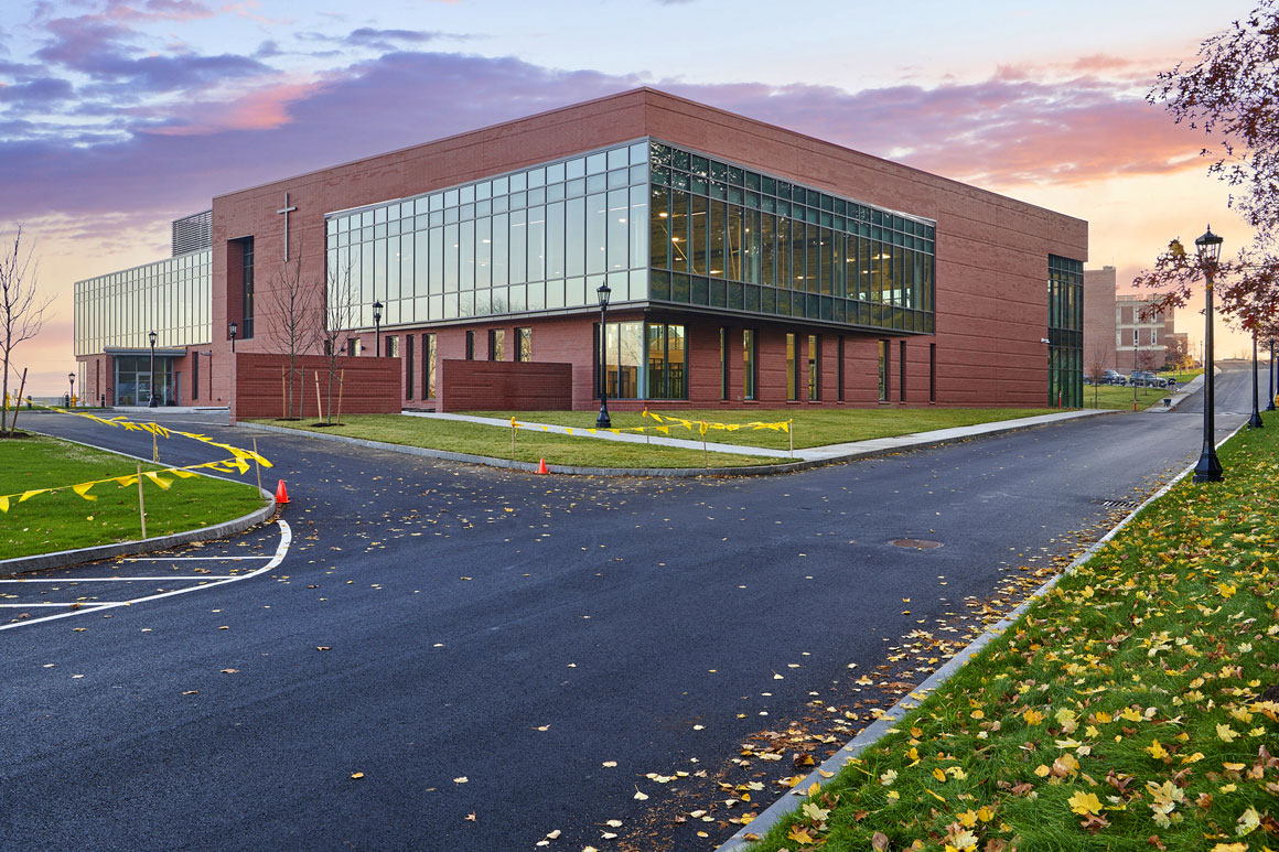 exterior view of the Joanne Chouinard-Luth Recreation and Wellness Center from College Street entrance     