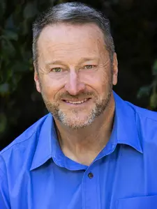 Ward Thomas