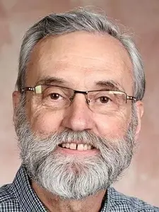 A headshot of Robert Reinauer