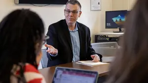 Jeff Dixon in the classroom