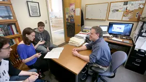 Students attend the office hour of Professor and Chair of Biology Department, Robert Bellin